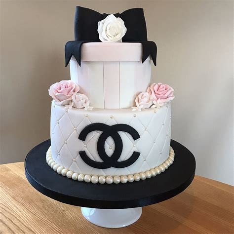 chanel cake decorations uk|Chanel cakes images.